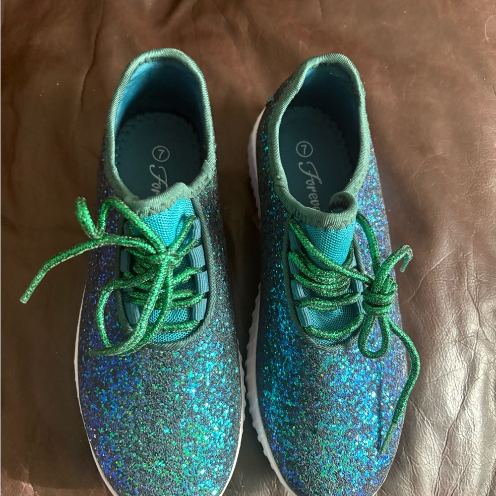 Forever 21 Turquoise Glitter Sneakers 🩵